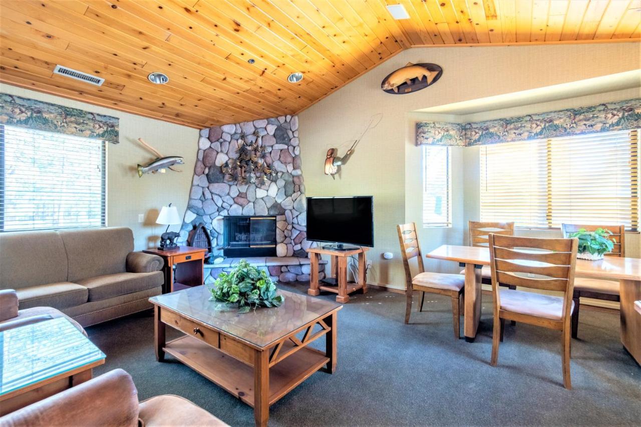 Lagonita Lodge ビッグ・ベアー・レイク エクステリア 写真