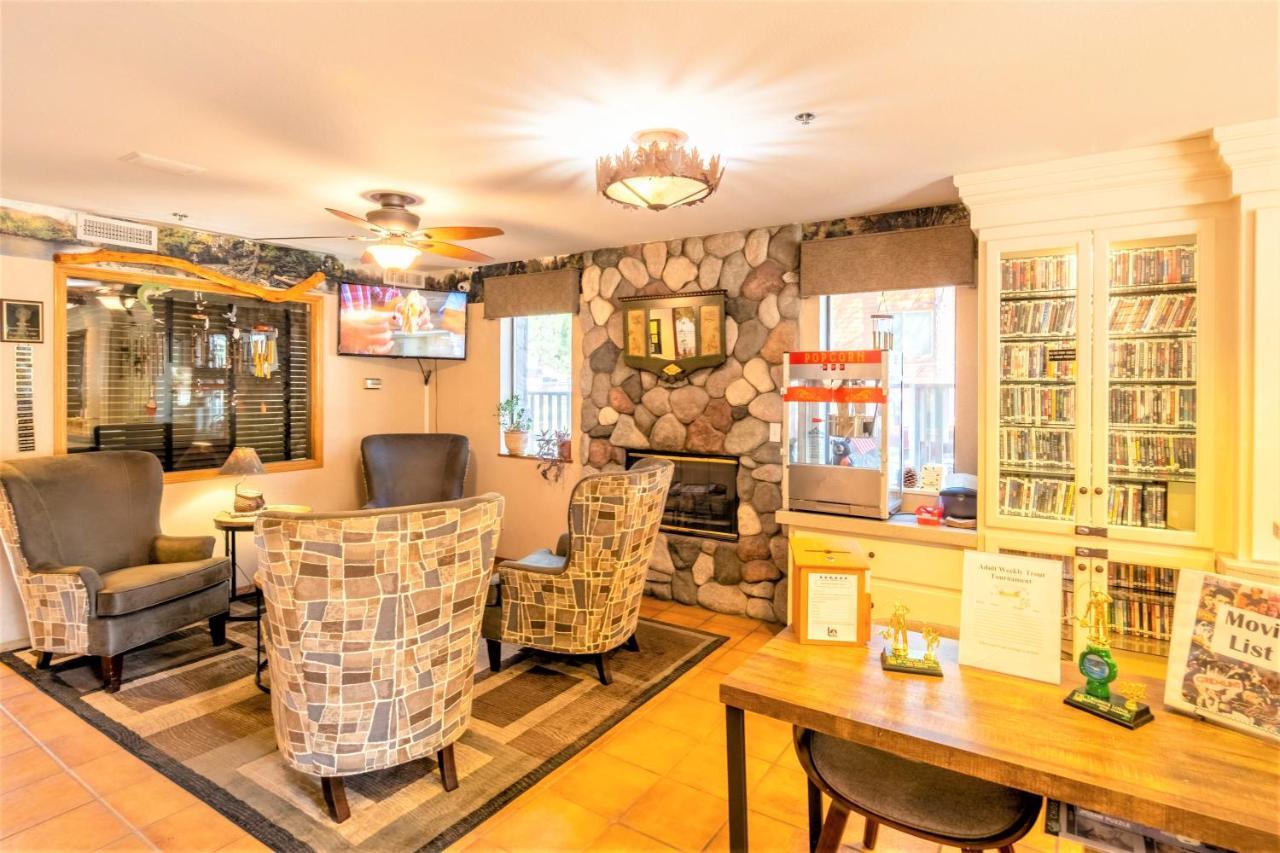 Lagonita Lodge ビッグ・ベアー・レイク エクステリア 写真