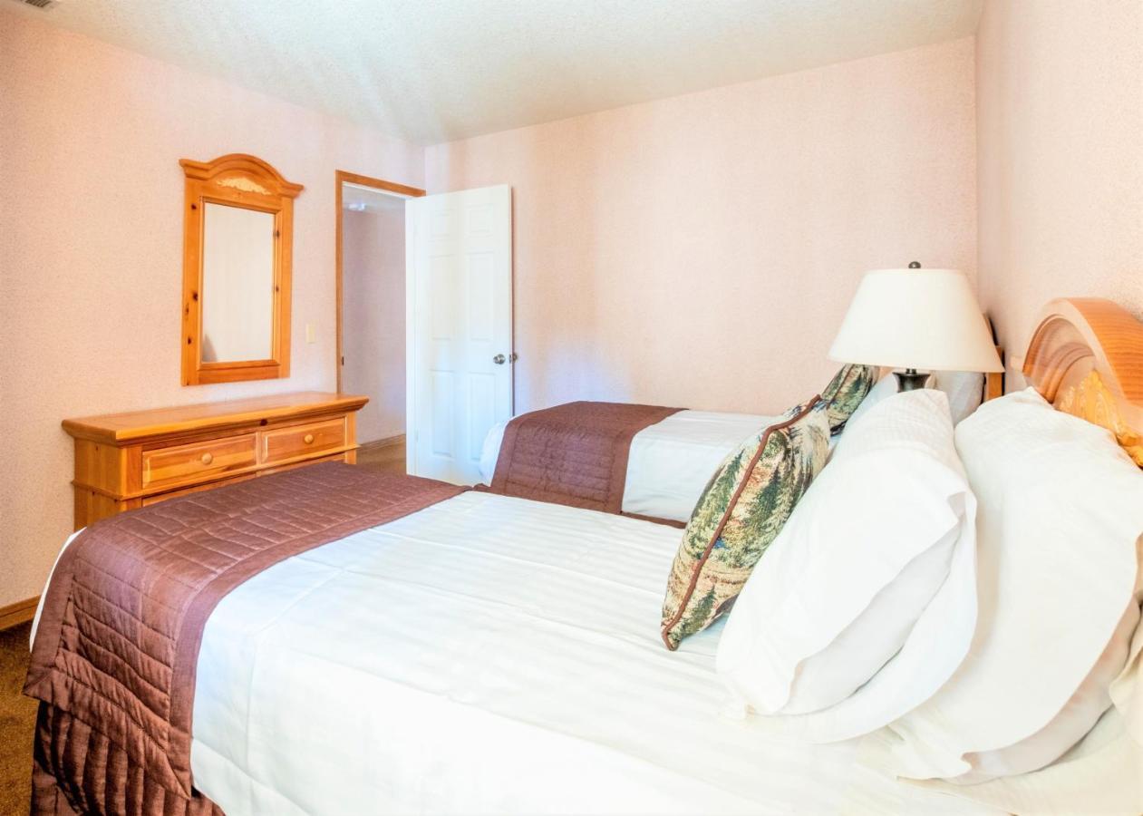 Lagonita Lodge ビッグ・ベアー・レイク エクステリア 写真