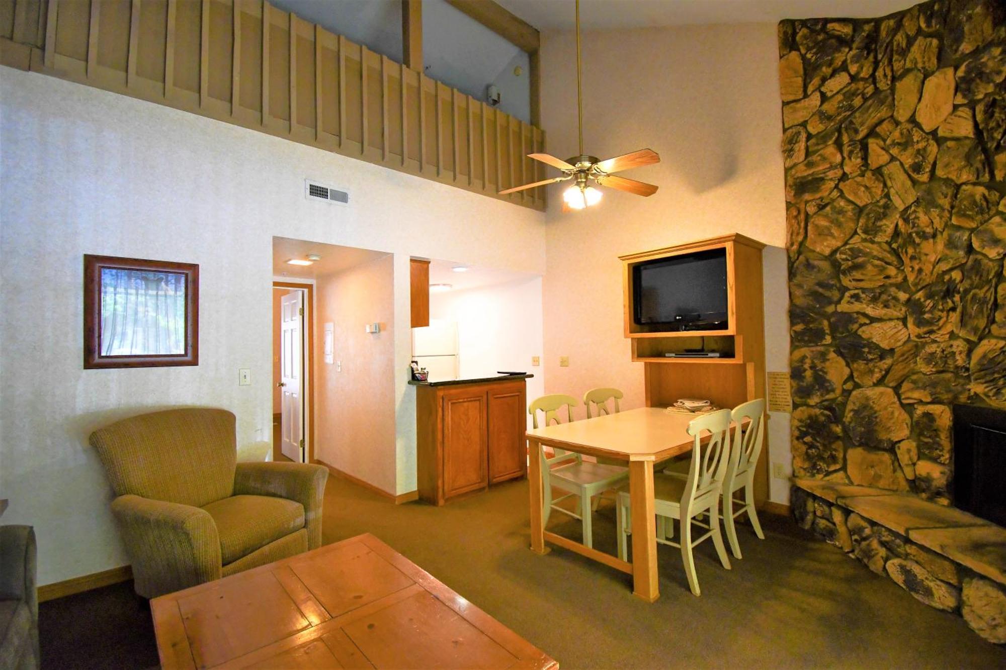Lagonita Lodge ビッグ・ベアー・レイク エクステリア 写真