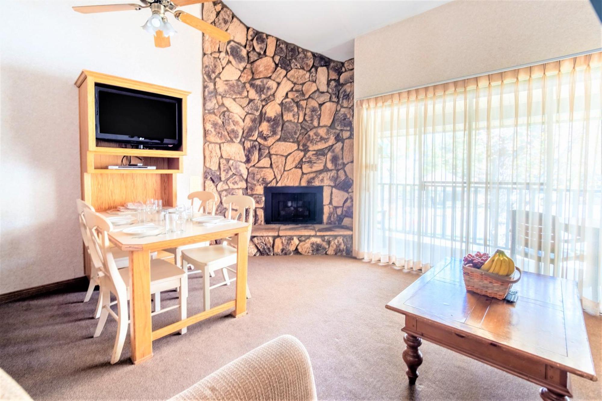 Lagonita Lodge ビッグ・ベアー・レイク エクステリア 写真